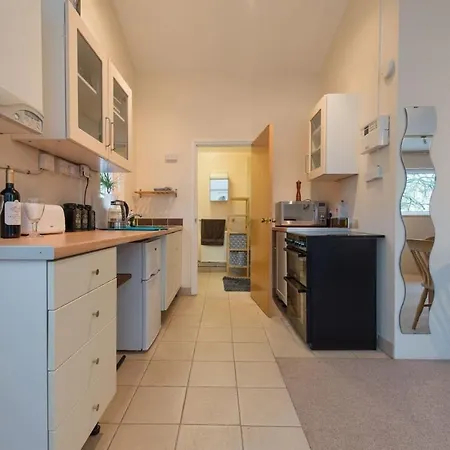 Apartment Self-catering Studio, Kitchen, Parking