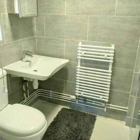 Self-catering Studio, Kitchen, Parking Daire *