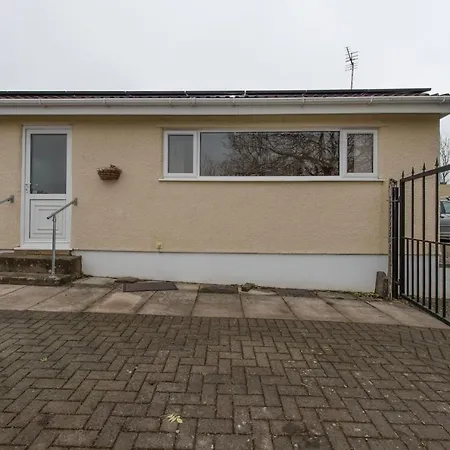 Self-catering Studio, Kitchen, Parking Bristol
